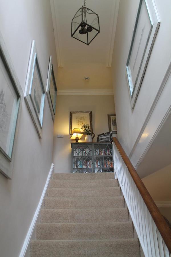 Roundhill Farmhouse Kelston Exterior foto